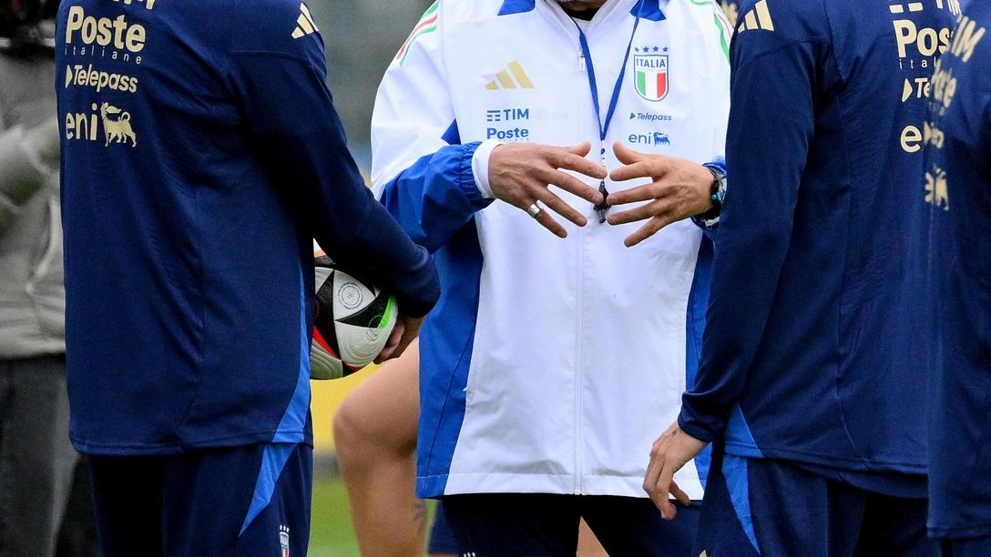 Euro 2024: ecco maglie azzurre, 10 a Pellegrini 9 a Scamacca