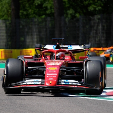 F1 Gp Imola 2024, Leclerc domina le due sessioni di libere: la Ferrari vola nelle prove