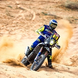 Lorenzo Santolino trionfa nella terza tappa del rally Dakar in Arabia Saudita