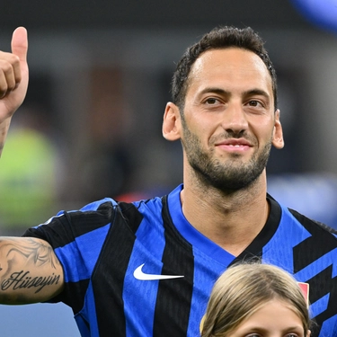 Inter, Calhanoglu conferma: "Avevo offerte in estate, ma volevo restare"