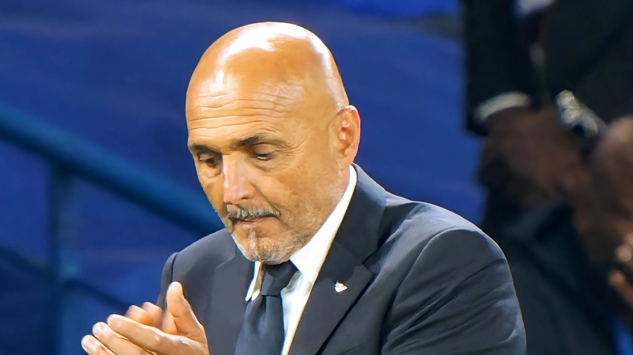 Luciano Spalletti, 65 anni, ha resettato i diktat tattici della Nazionale: ma anche dal punto di vista mentale ha invitato a un nuovo atteggiamento