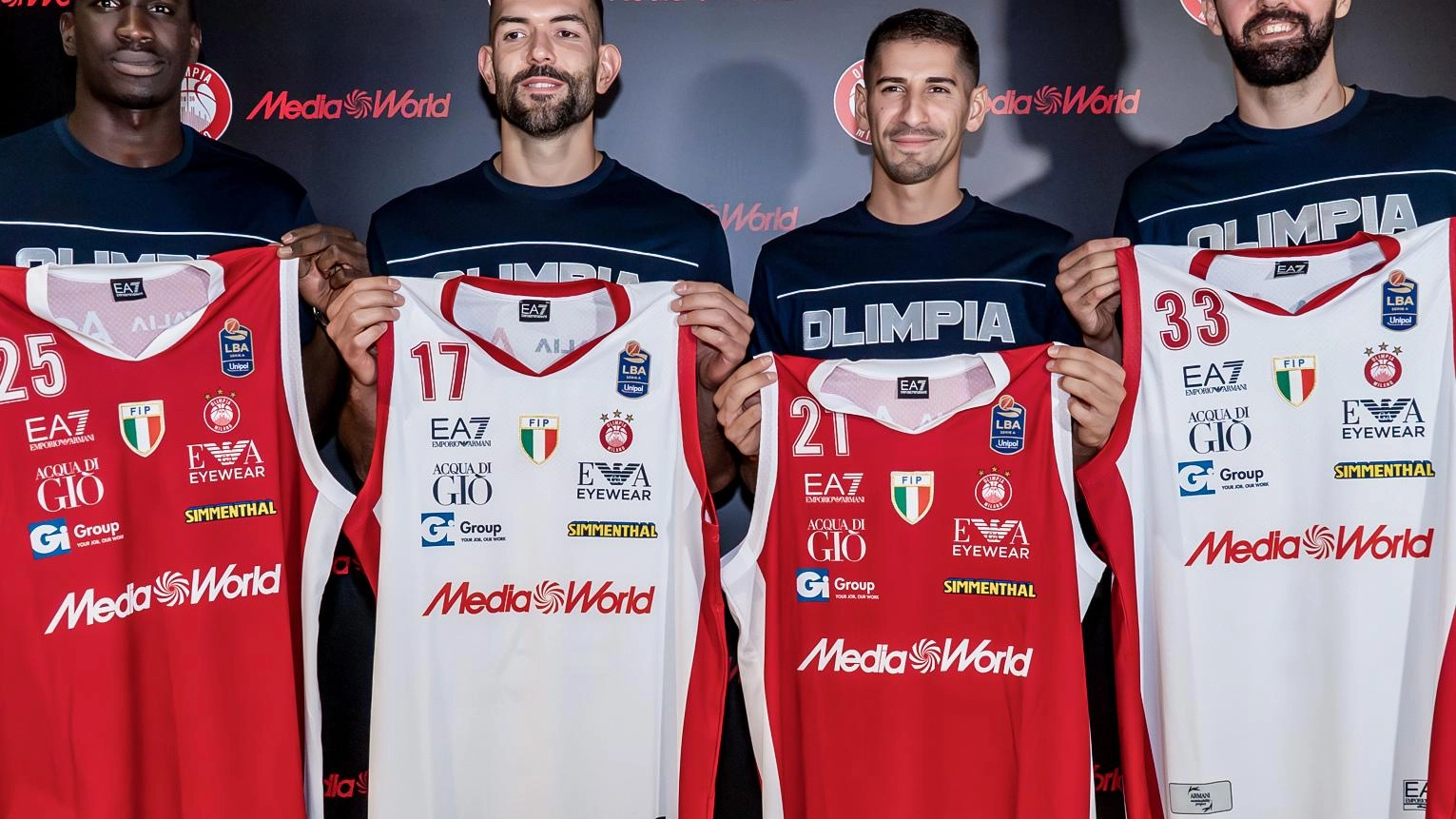 Mirotic carica l’Olimpia: "Siamo più forti dell’anno scorso"