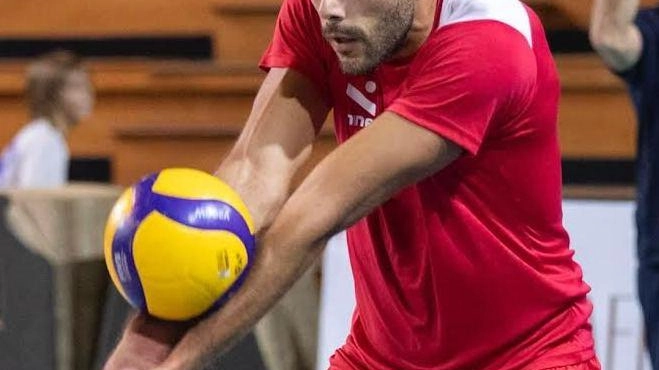 Esordio impegnativo per la Banca Macerata Fisiomed contro Pineto nella A2 di volley maschile. Giocatori pronti a mettere in pratica il lavoro svolto in precampionato per ottenere un buon risultato.