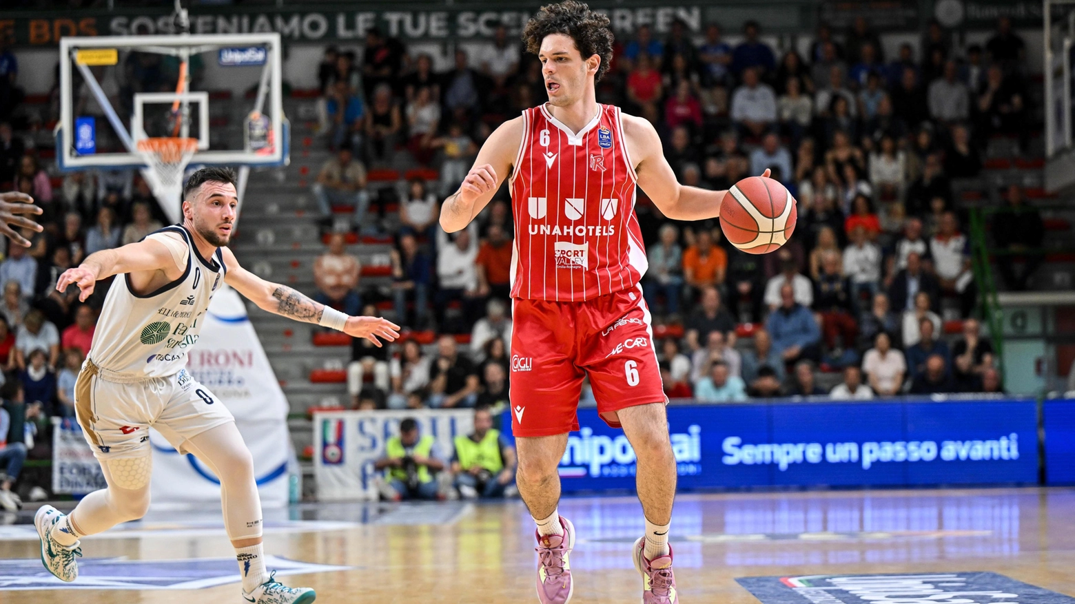 Basket Serie B, chiude la carriera nella squadra della sua città e ritrova lo storico capitano Mazzoleni