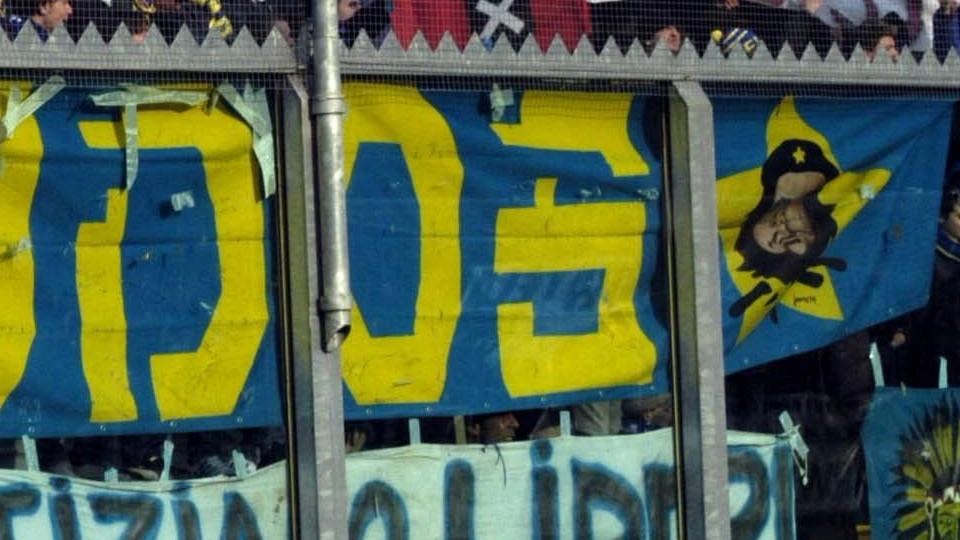 Carrarese Sale alta la febbre per il derby. Da valutare le condizioni di Oliana e Giovane