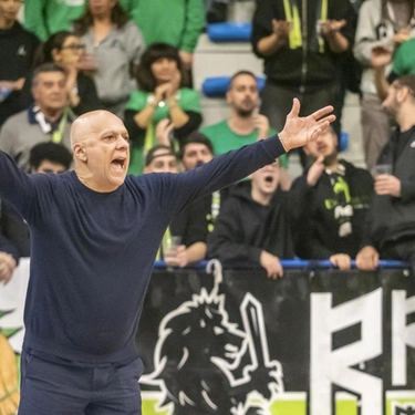 Basket serie B - Palla a due alle 20.30. I Blacks vogliono arrivare in vetta. Garelli: "Ma di Crema non mi fido»