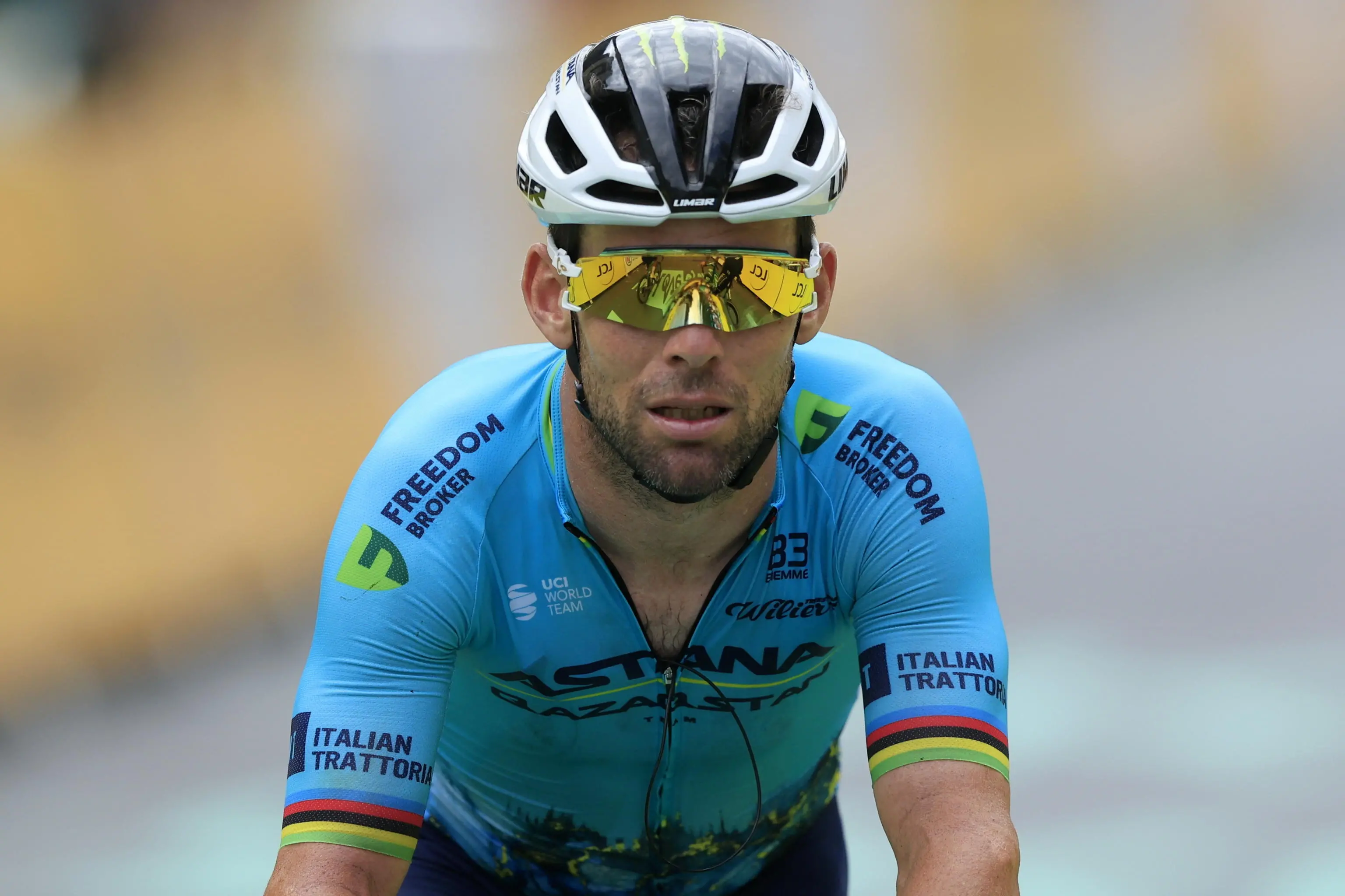 Ciclismo, i dubbi di Cavendish: "Non so ancora cosa farò l'anno prossimo"