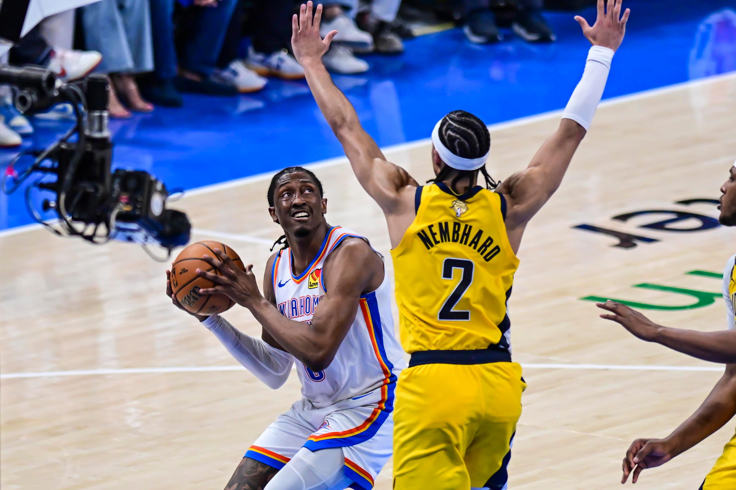 NBA, Williams ne fa 40 e i Thunder battono ancora Indiana. Titolo a un passo NBA, Williams ne fa 40 e i Thunder battono ancora Indiana. Titolo a un passo