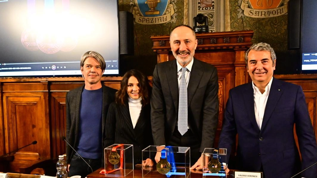 La Sala del Consiglio del Palazzo della Mercanzia ha ospitato la presentazione delle medaglie della Termal Bologna Marathon in cui... La Sala del Consiglio del Palazzo della Mercanzia ha ospitato la presentazione delle medaglie della Termal Bologna Marathon in cui...