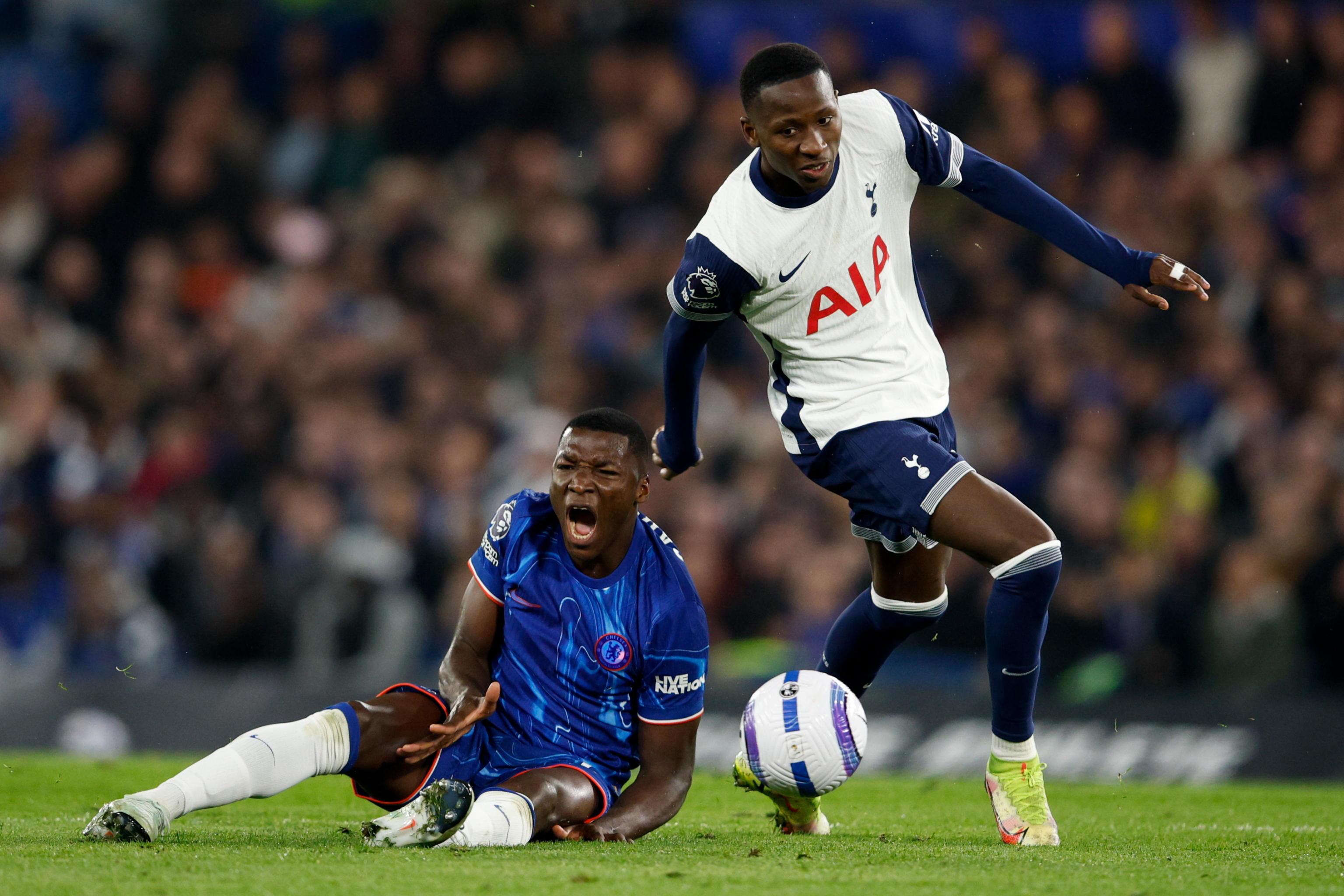 Premier League: in vetta vincono tutte, Wolves provano lo scatto salvezza Premier League: in vetta vincono tutte, Wolves provano lo scatto salvezza