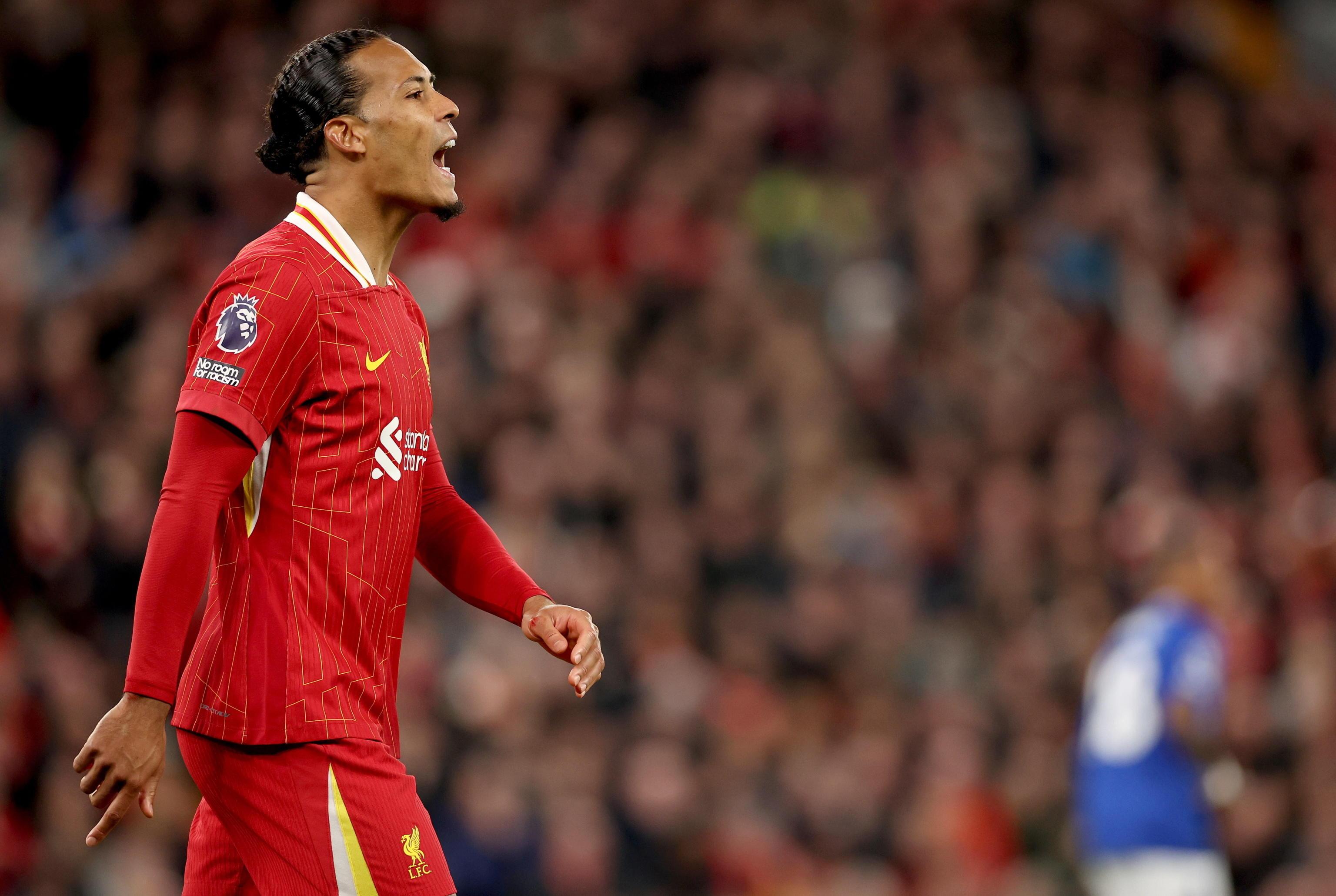 Liverpool, c’è aria di rinnovi in squadra: dopo Salah è pronto anche Virgil van Dijk Liverpool, c’è aria di rinnovi in squadra: dopo Salah è pronto anche Virgil van Dijk
