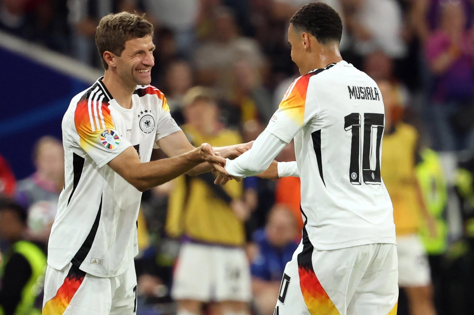 Thomas Mueller e Jamal Musiala