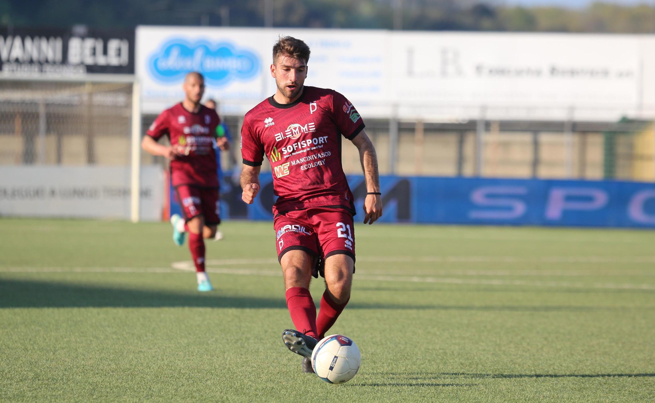 gabriele perretta domina la classifica dei giocatori pi249 utilizzati del pontedera