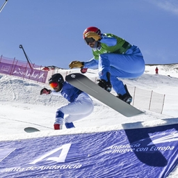 Lorenzo Sommariva conquista il terzo posto nella Coppa del Mondo di SnowBoardCross a Cervinia