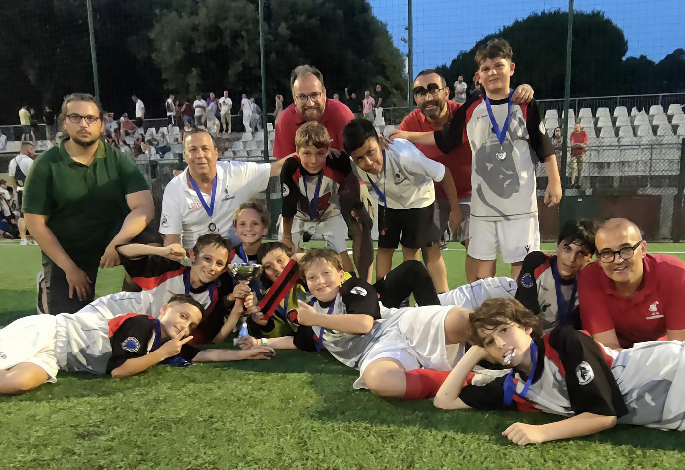 https://sport.quotidiano.net/image-service/view/acePublic/alias/contentid/ODI5MjliMTEtY2UzMS00/0/la-settignanese-conquista-il-bianchi.jpeg