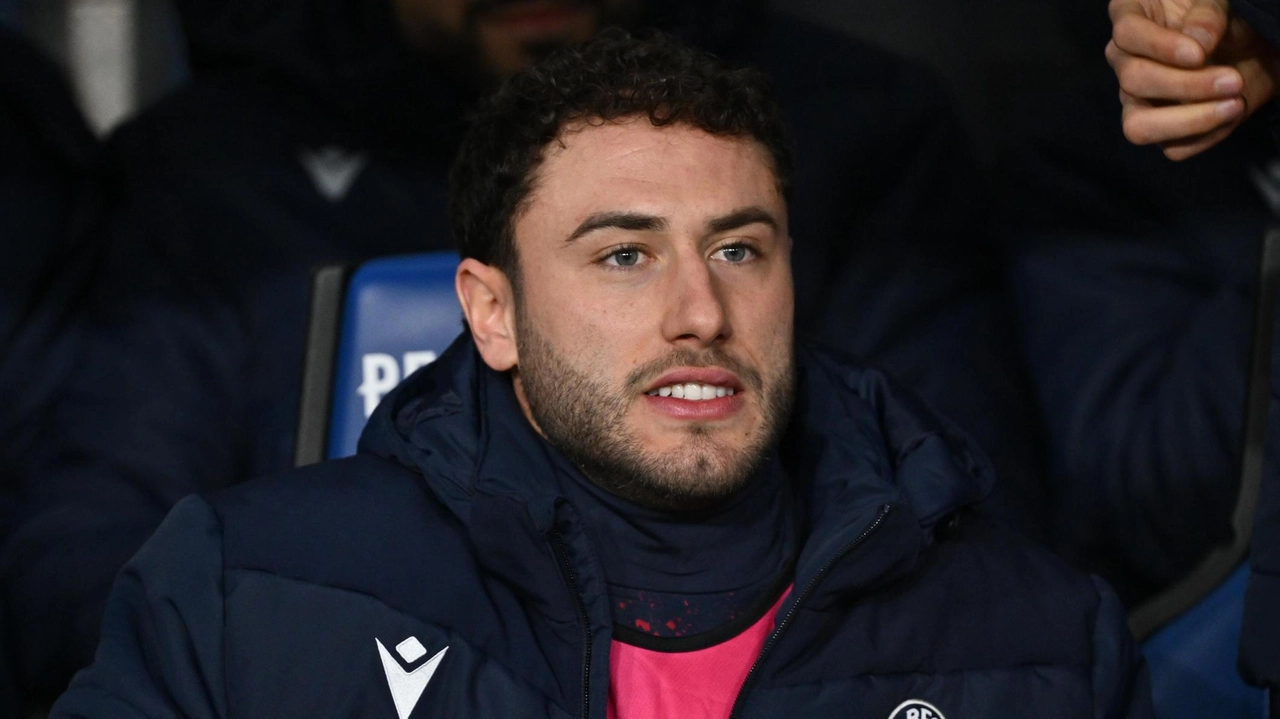 L’ex capitano del Milan Davide Calabria in panchina al Gewiss Stadium (Alive) L’ex capitano del Milan Davide Calabria in panchina al Gewiss Stadium (Alive)