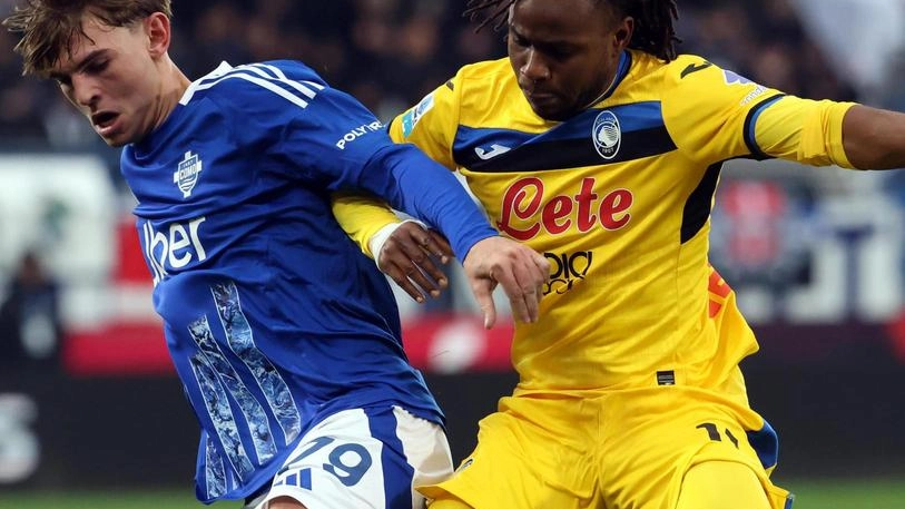 BUTEZ 6 Non gli riesce il miracolo sui due gol, però non ne sbaglia una. ENGELHARDT 6,5 Gioca per la... BUTEZ 6 Non gli riesce il miracolo sui due gol, però non ne sbaglia una. ENGELHARDT 6,5 Gioca per la...