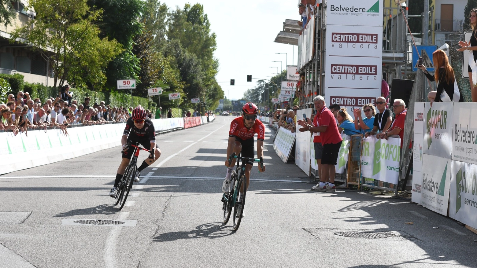 La vittoria del francese Champoussin (Foto R. Fruzzetti)