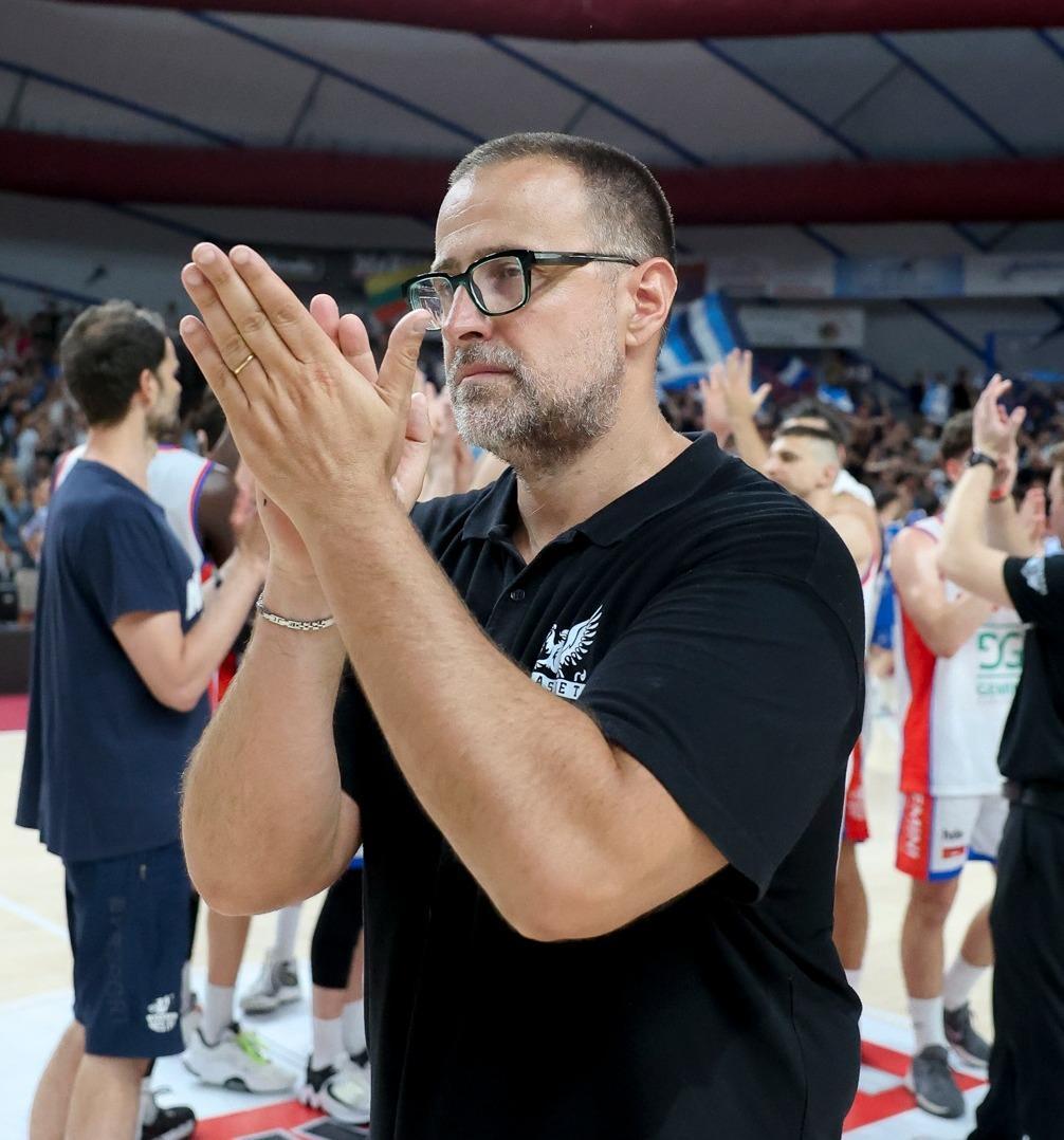 https://sport.quotidiano.net/image-service/view/acePublic/alias/contentid/ODQzOGYzOTQtY2NiNi00/0/ferrari-pronti-a-tutto-per-battere-la-fabo.jpeg