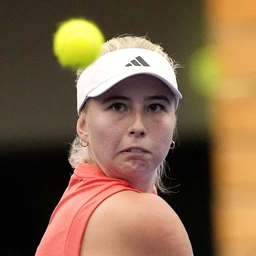 Clara Tauson trionfa all'ASB Classic di Auckland dopo il ritiro di Naomi Osaka