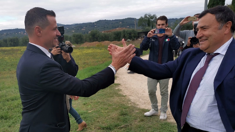 Joe Barone con il sindaco di Bagno a Ripoli, Francesco Casini (Fotocronache Germogli)