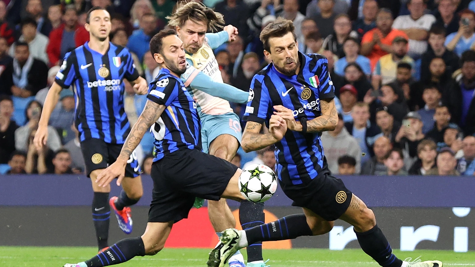 L'Inter ha pareggiato al debutto in Champions in casa del Manchester City