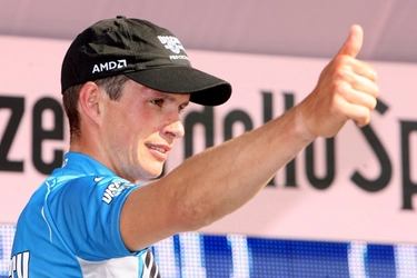 Giro d'Italia 2024, le novità: tornano la classifica Intergiro e i traguardi intermedi