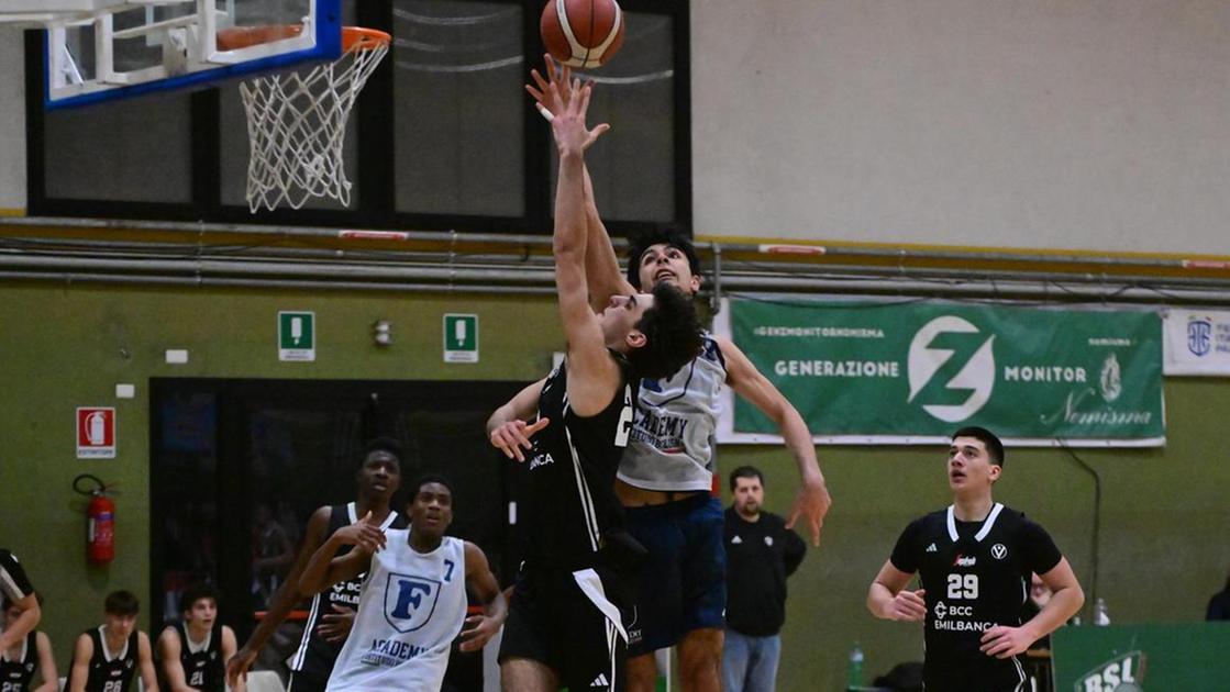 La 34^ edizione del torneo Under 17 in corso a San Lazzaro: 16 le squadre in campo. Il ’Malaguti’ entra nel vivo: il derby alla Virtus. Oggi le sfide decisive, domani la finalissima