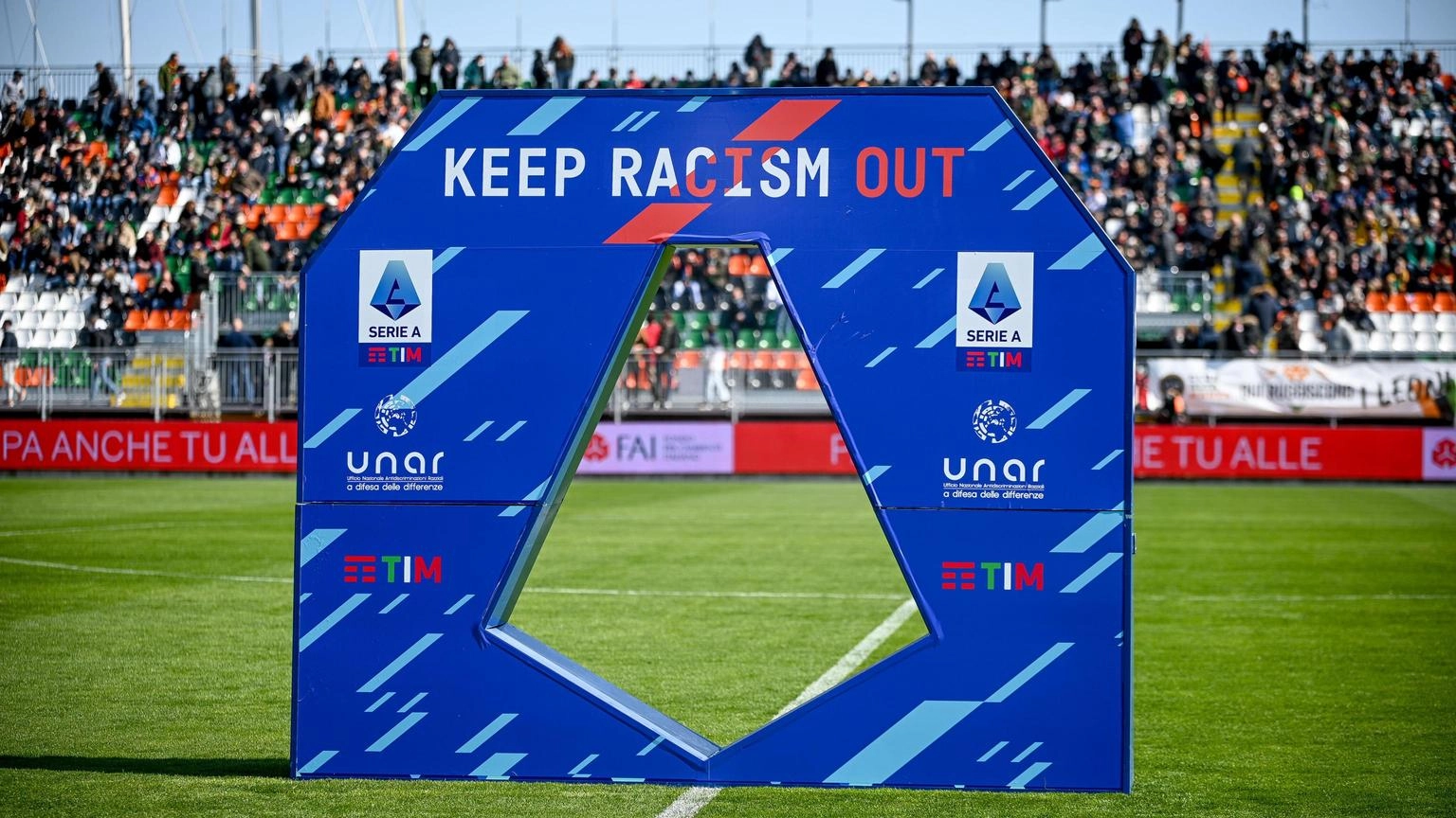 Razzismo: in Serie A torna la campagna 'Keep racism out'
