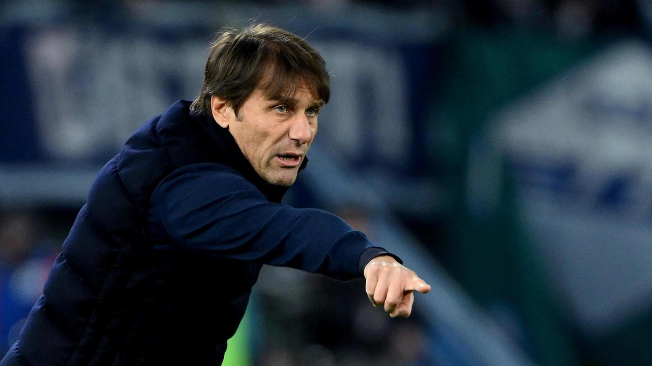 Antonio Conte esprime fiducia nei calciatori del Napoli e commenta l'incertezza sul mercato invernale.