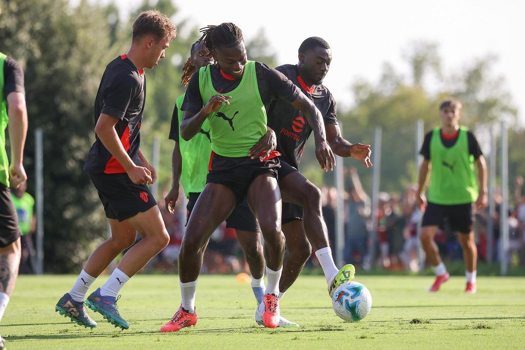 https://sport.quotidiano.net/image-service/view/acePublic/alias/contentid/ODkyYjZlMWQtMzRjNS00/1/allegri-ha-gia-riacceso-il-milan-leao-il-leader-ora-serve-il-bomber.jpeg