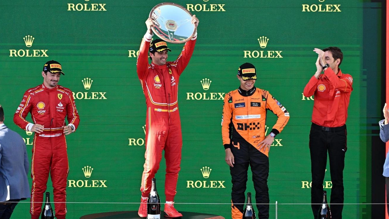 Leclerc buon secondo, ma il sorriso è tirato: "Per la Ferrari è stato un grande week end"