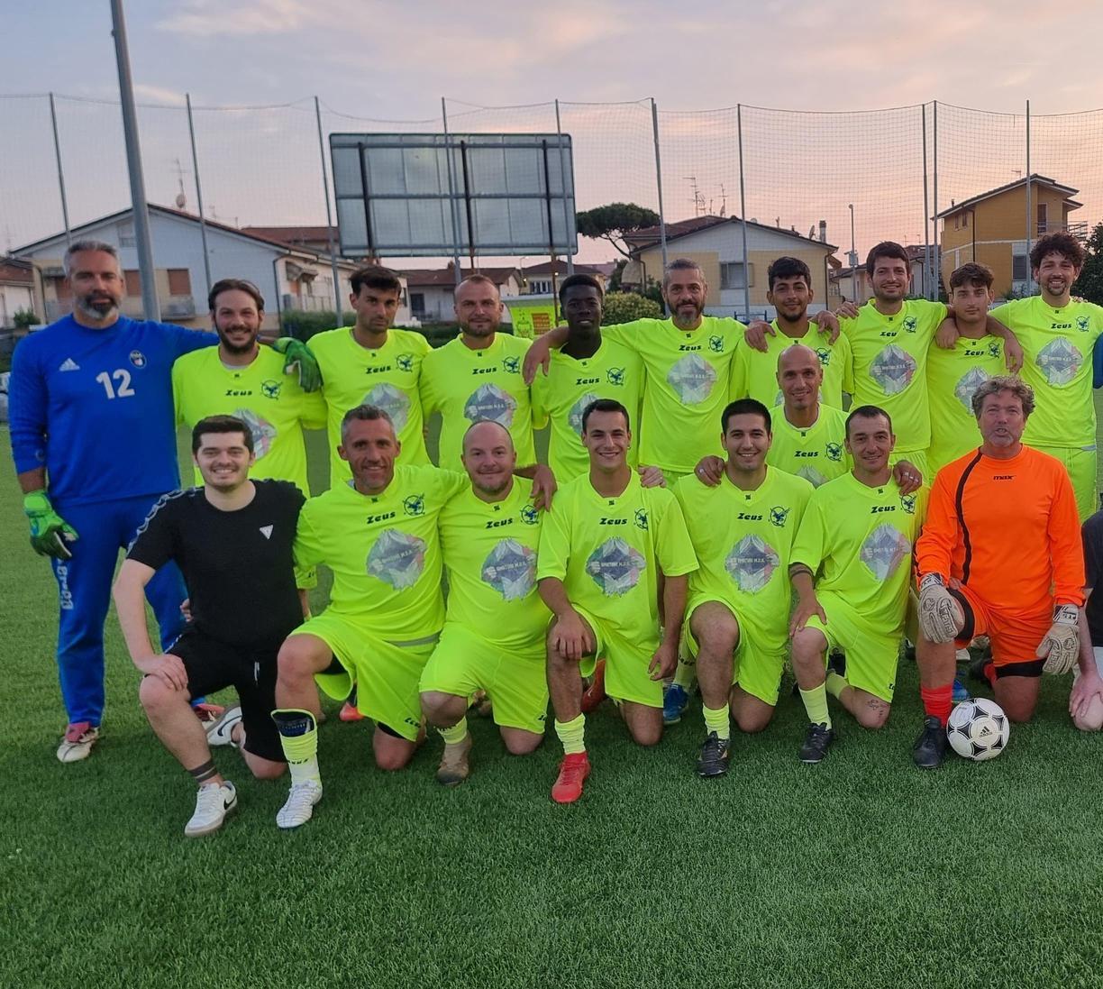 https://sport.quotidiano.net/image-service/view/acePublic/alias/contentid/OGRjNDQxNzItNDA1MS00/0/trofeo-enrico-sassolini-vince-il-csf-bianchi-mda.jpeg