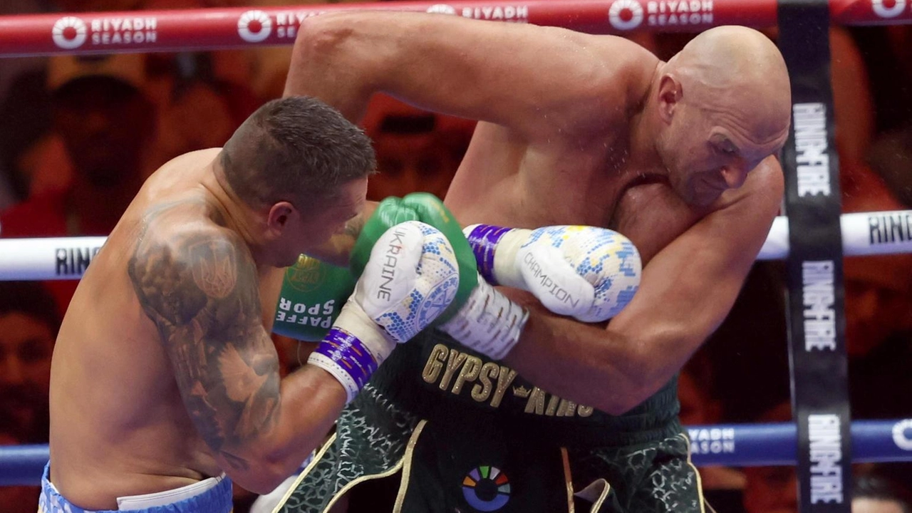 Usyk sconfigge Fury a Riad, consolidando il suo posto tra i grandi della boxe con una vittoria unanime.