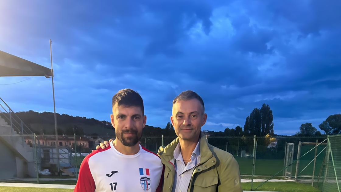 https://sport.quotidiano.net/image-service/view/acePublic/alias/contentid/OGZkNzBkM2ItZDJkMS00/0/gabiccegradara-mercurio-e-maciel.jpeg?f=16:9&w=1200&h=630