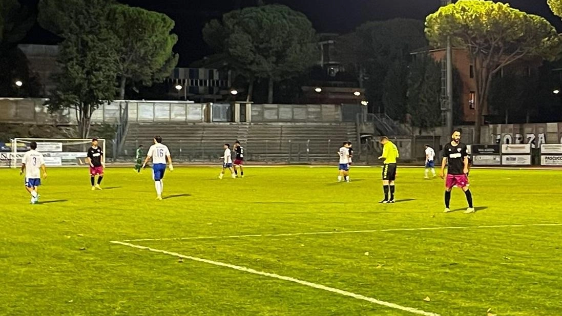 Una fase della partita Tolentino-Monturano disputata al Della Vittoria