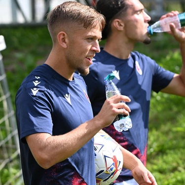 Dall’Olanda fanno il tifo per lui. Anche perché pure per Jesper ci sarebbe una clausola sulla futura rivendita. Karlsson, la stagione giusta per alzare la voce. Italiano stravede per gli esterni offensivi