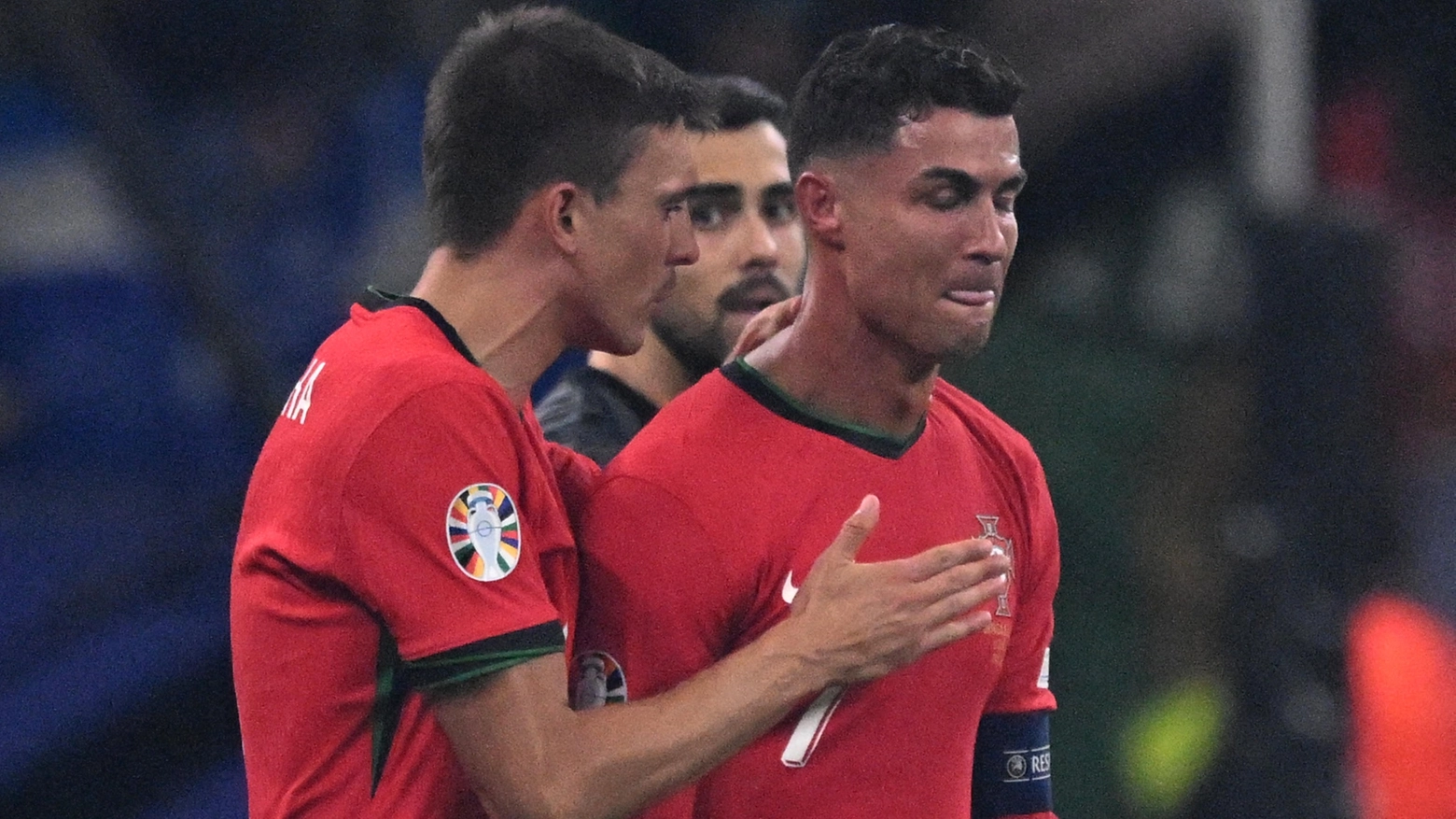 Il pianto di Ronaldo dopo aver sbagliato un rigore nei supplementari (Ansa)