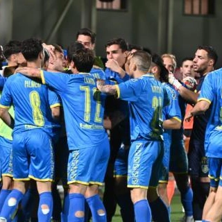 Calcio, Coppa Italia: la Carrarese comincia bene ed elimina i siciliani