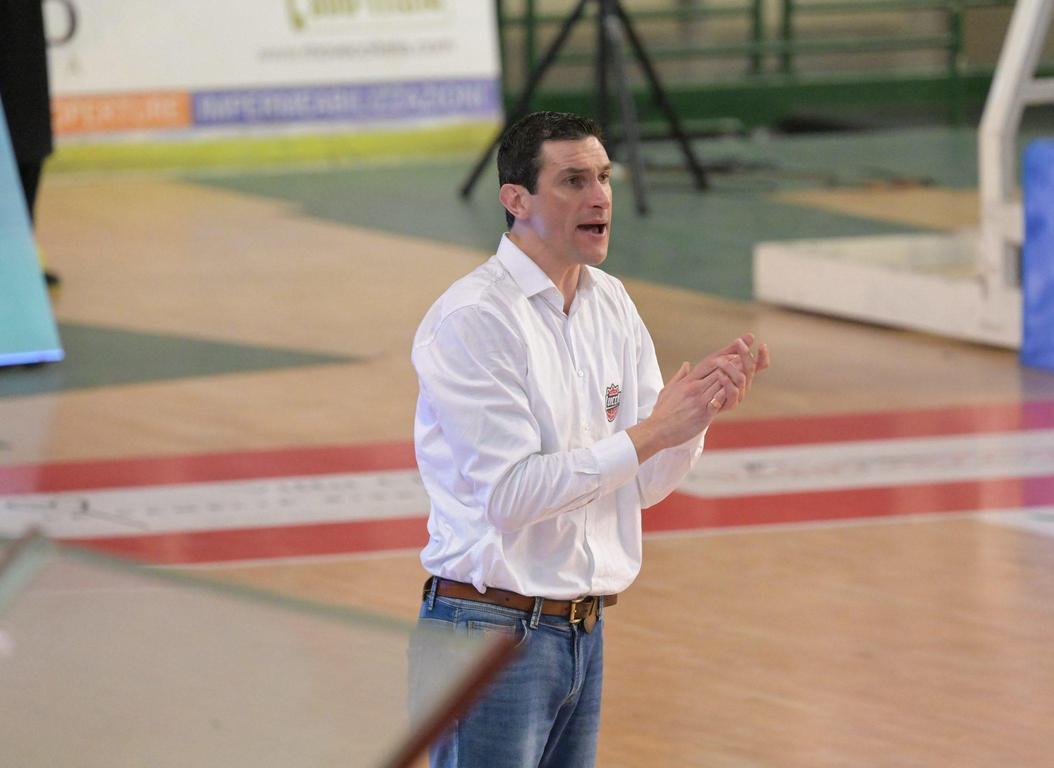 https://sport.quotidiano.net/image-service/view/acePublic/alias/contentid/OWJlYmUxM2UtMDkxOC00/0/bcl-in-b-nazionale-ipotesi-ripescaggio.jpeg