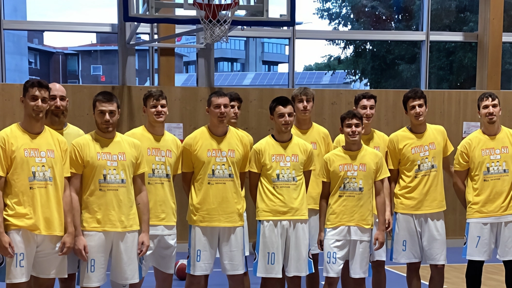 La ventitreesima edizione del Torneo Pavoni, in corso all'Istituto di via Crespi 30, celebra il minibasket e onora la memoria di Arnaldo Taurisano. Il weekend si concluderà domani con le finali e le premiazioni.