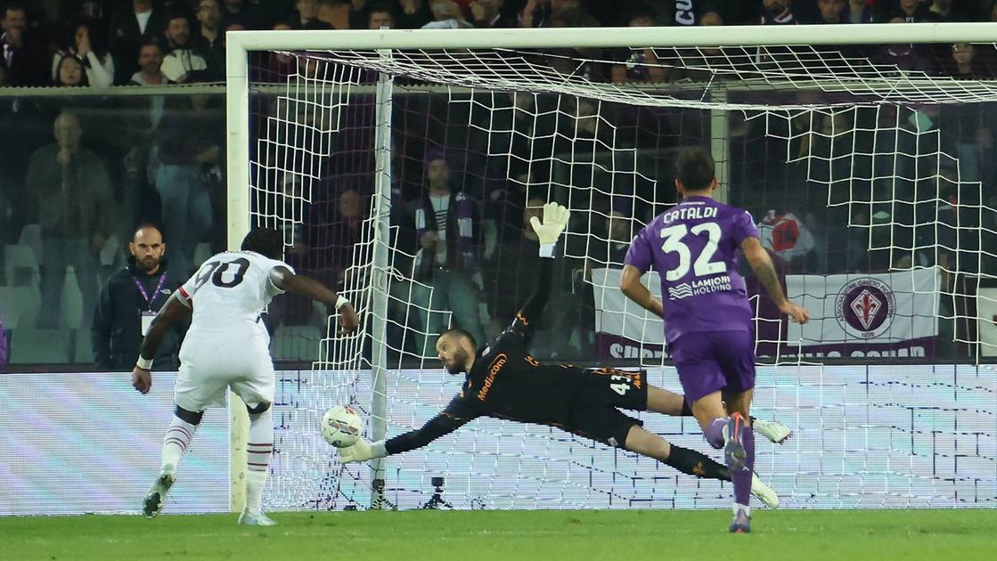 Fiorentina-Milan 2-1, il Diavolo sbaglia due rigori e cade