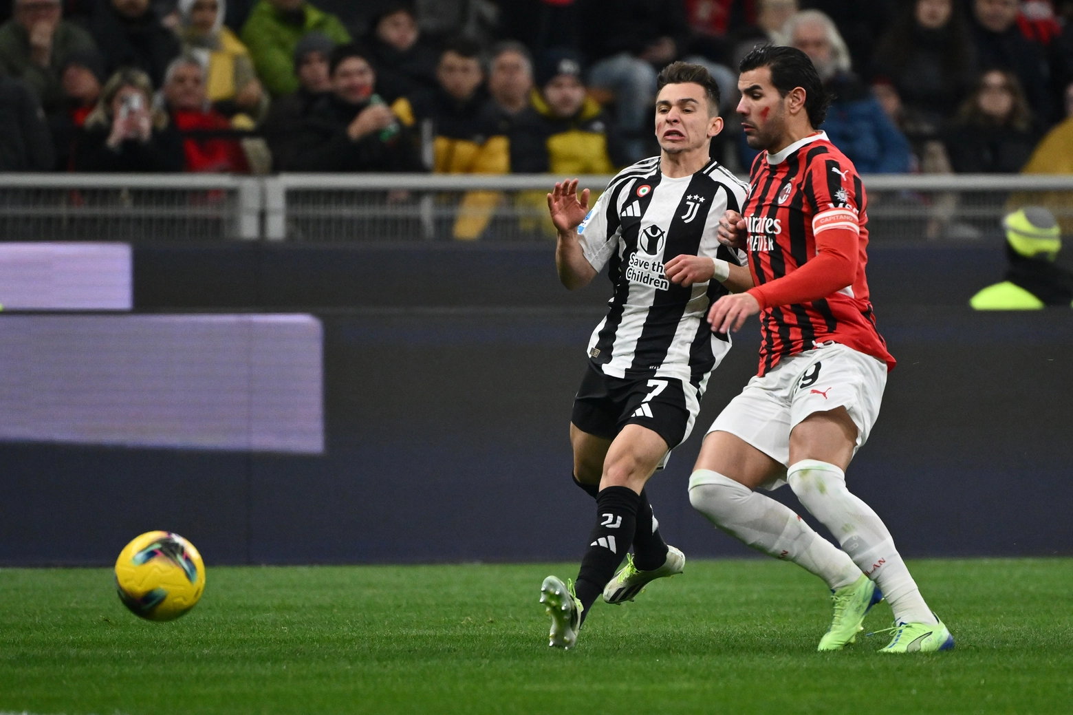 Francisco Conceiçao e Theo Hernandez