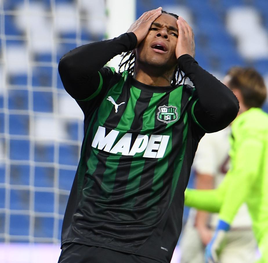 https://sport.quotidiano.net/image-service/view/acePublic/alias/contentid/OWZhNWVlMDUtYzAzMS00/0/occhio-sassuolo-il-sunderland-su-lauriente.jpeg
