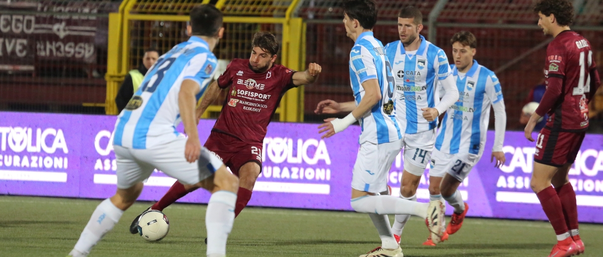 Pontedera-Pescara 0-3: Ferraris e Cangiano stendono i granata