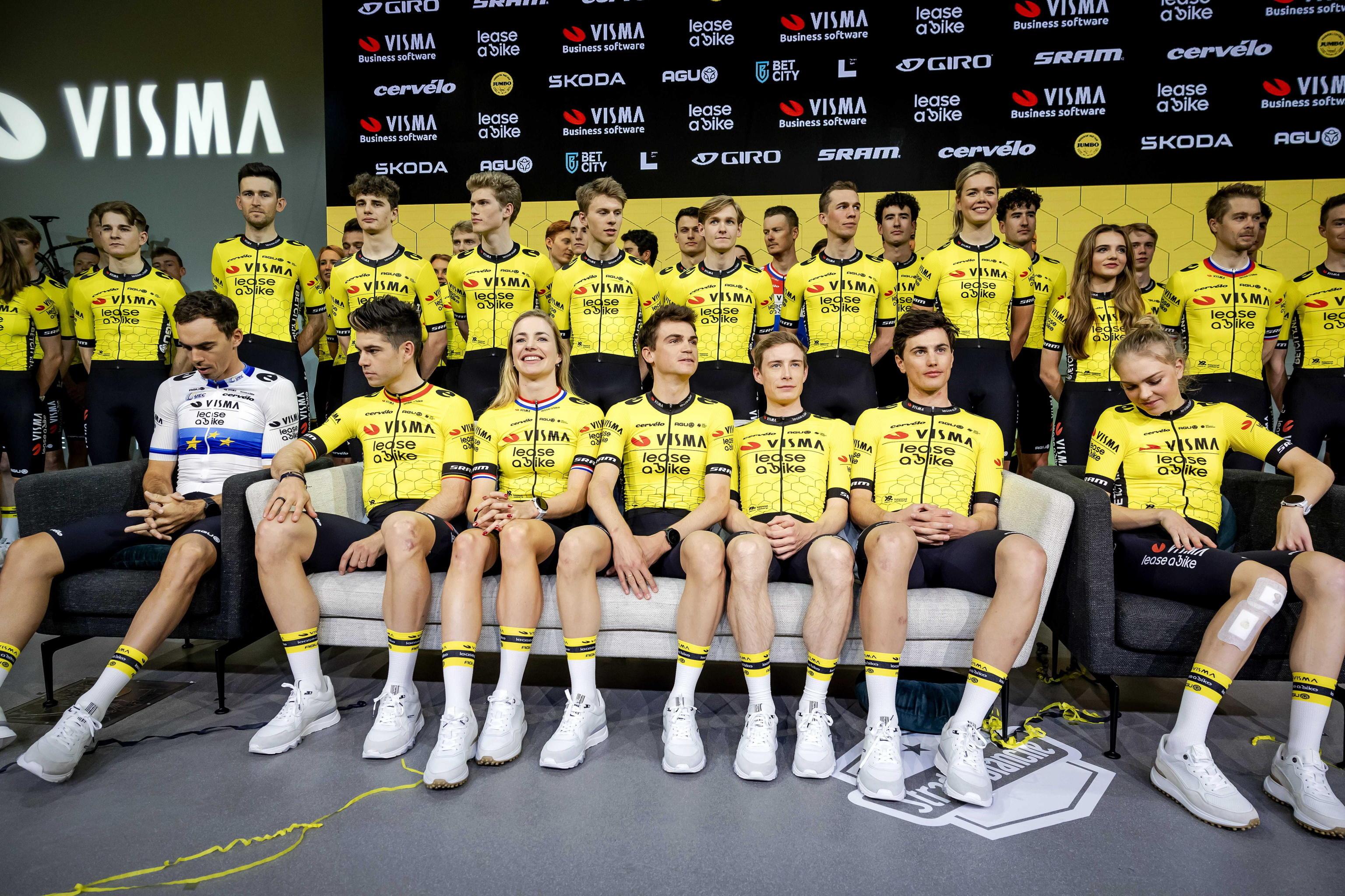 Ciclismo, la Visma Lease a Bike attacca l