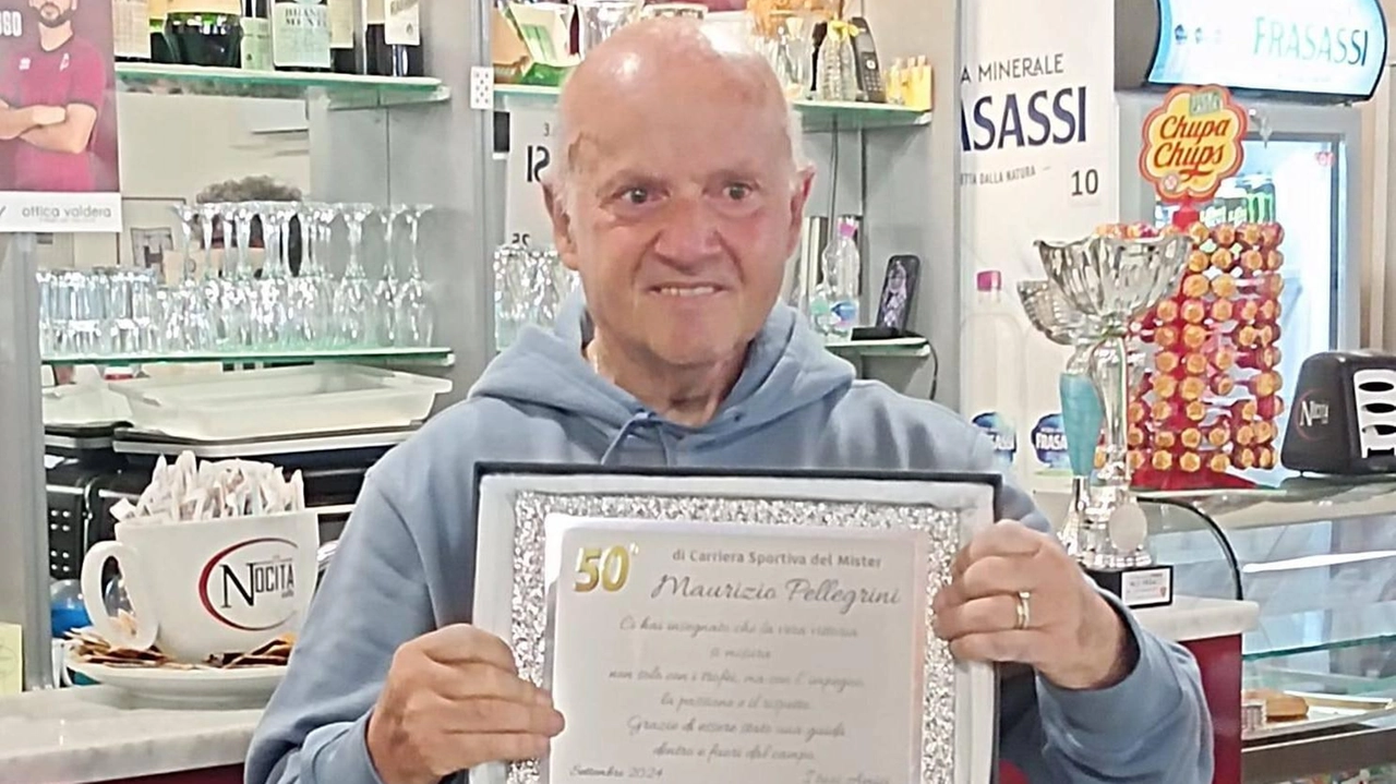 Maurizio Pellegrini premiato per i suoi 50 anni di carriera