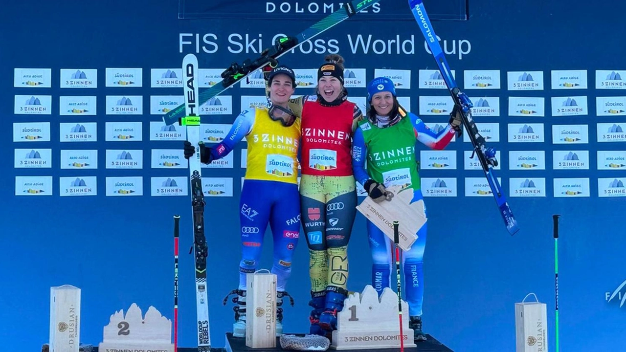 Jole Galli e Simone Deromedis conquistano il podio nella Coppa del Mondo di ski cross a San Candido, Bolzano.