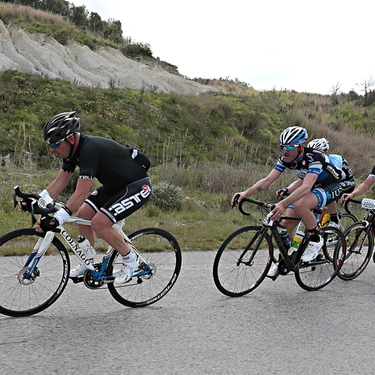 Ciclismo & podismo: una pedalata a Firenze per i dirittti delle donne