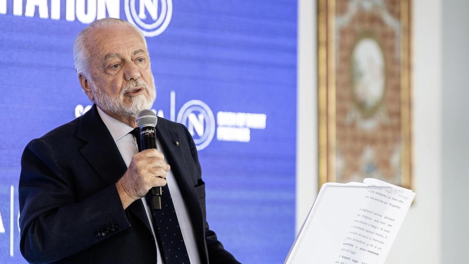 Napoli primo, De Laurentiis 'per scaramanzia non diciamo nulla'